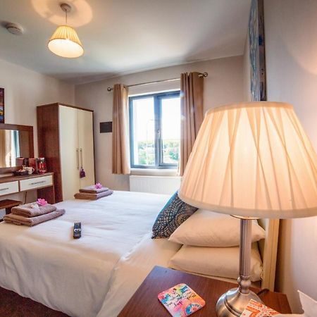 Taim Lodge Westport Kültér fotó